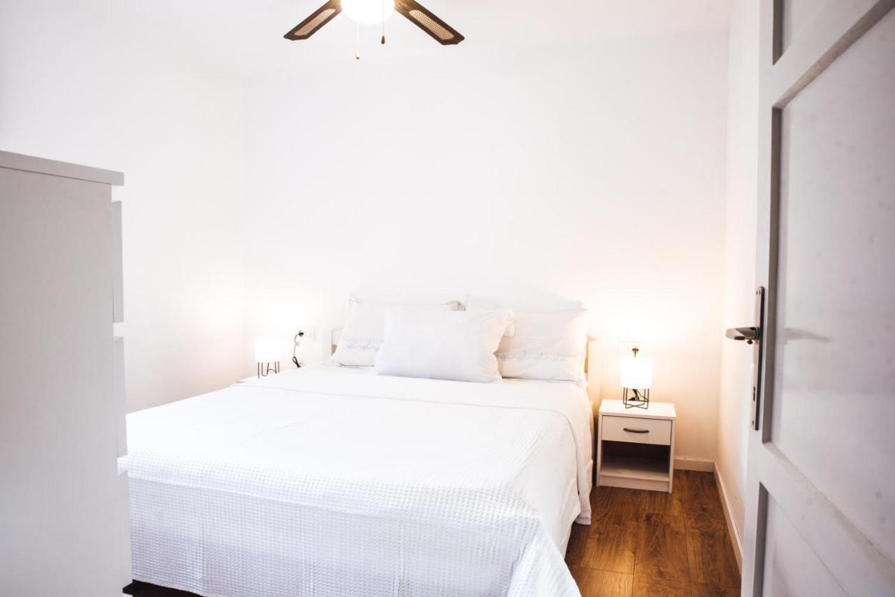 Old Town Watch&C Apartment Korcula Town Bagian luar foto